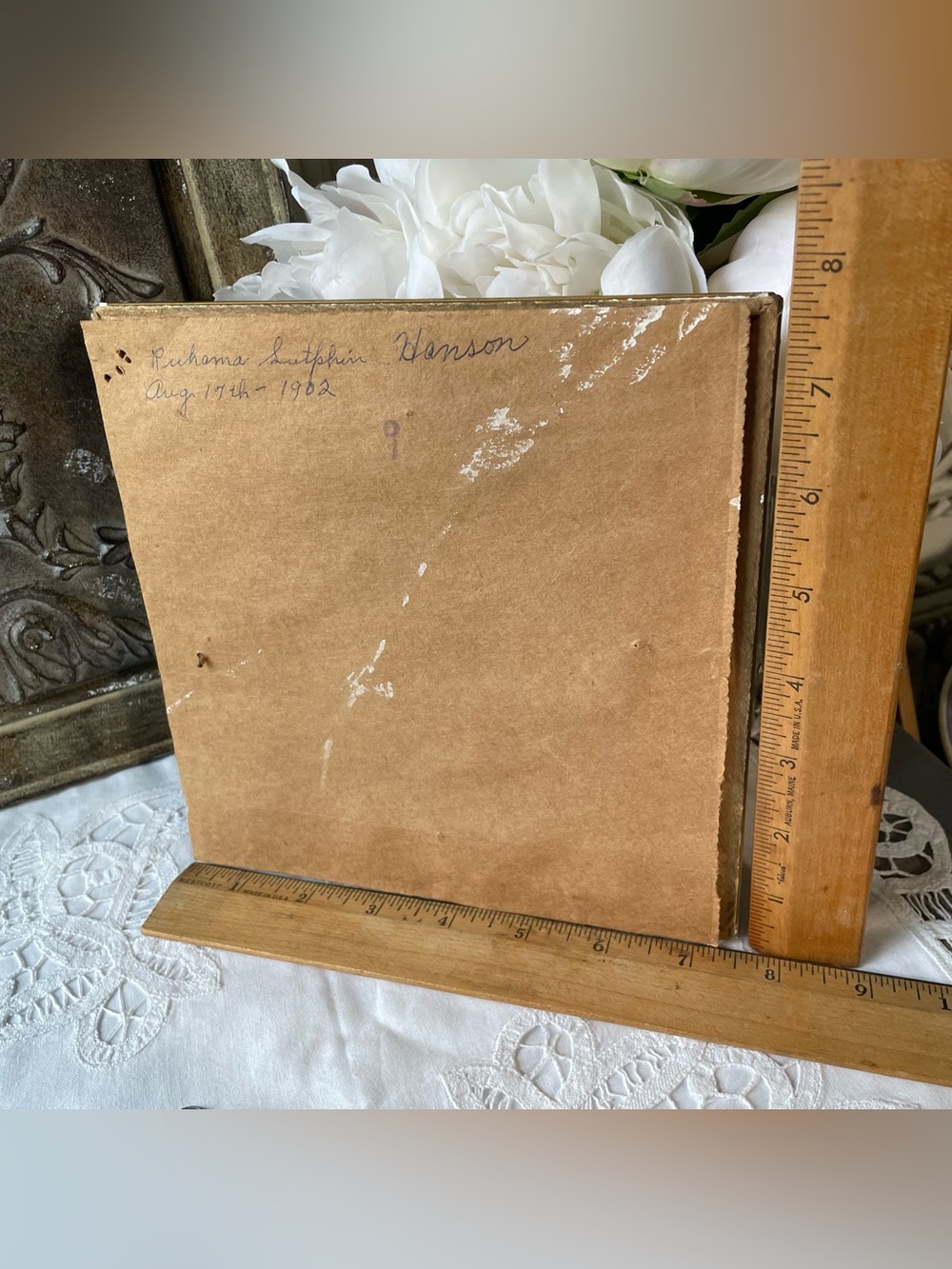Vintage gold picture frame - Picture 2 of 5